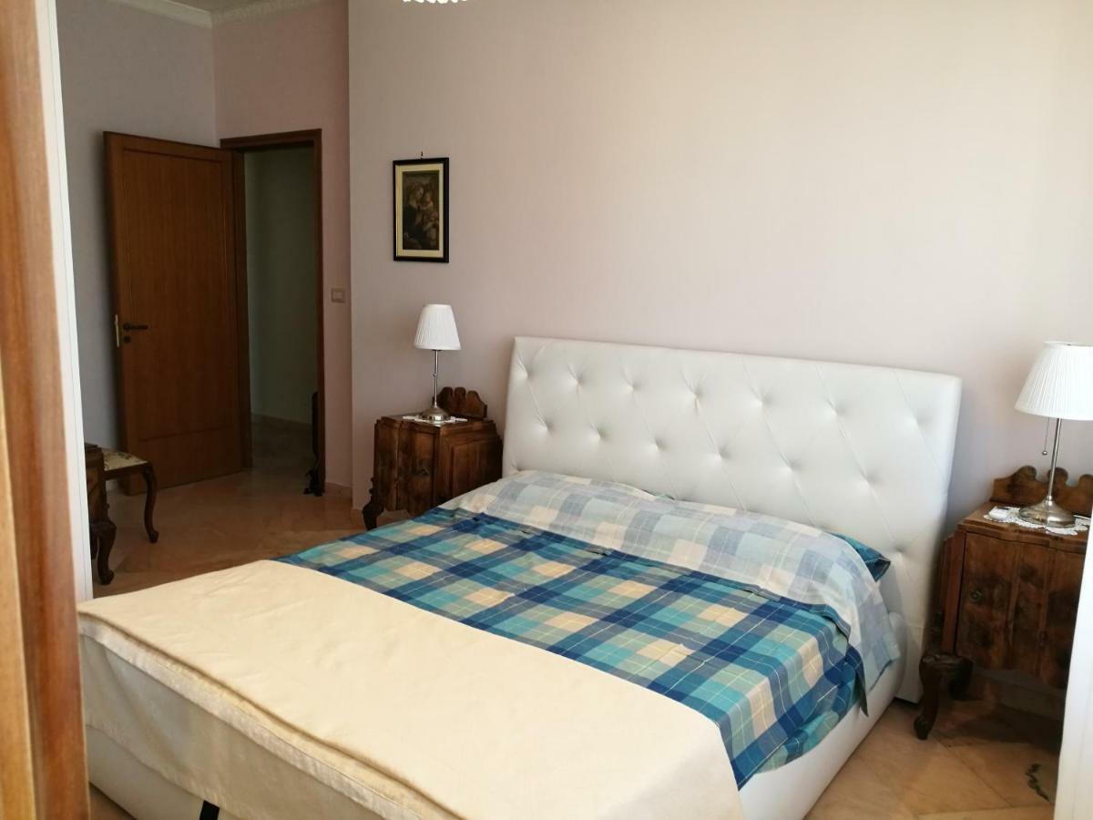 B&B Domus Lupiae Lecce Exterior foto